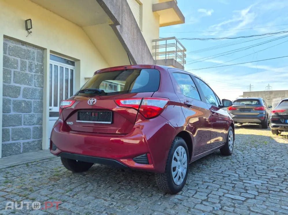 Toyota Yaris 1.5 VVT-i Active