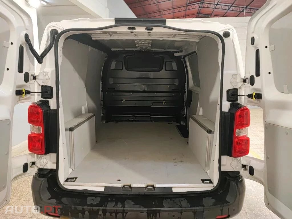 Peugeot Expert EXPERT 1.5 BlueHDi L2H1 Premium Standard