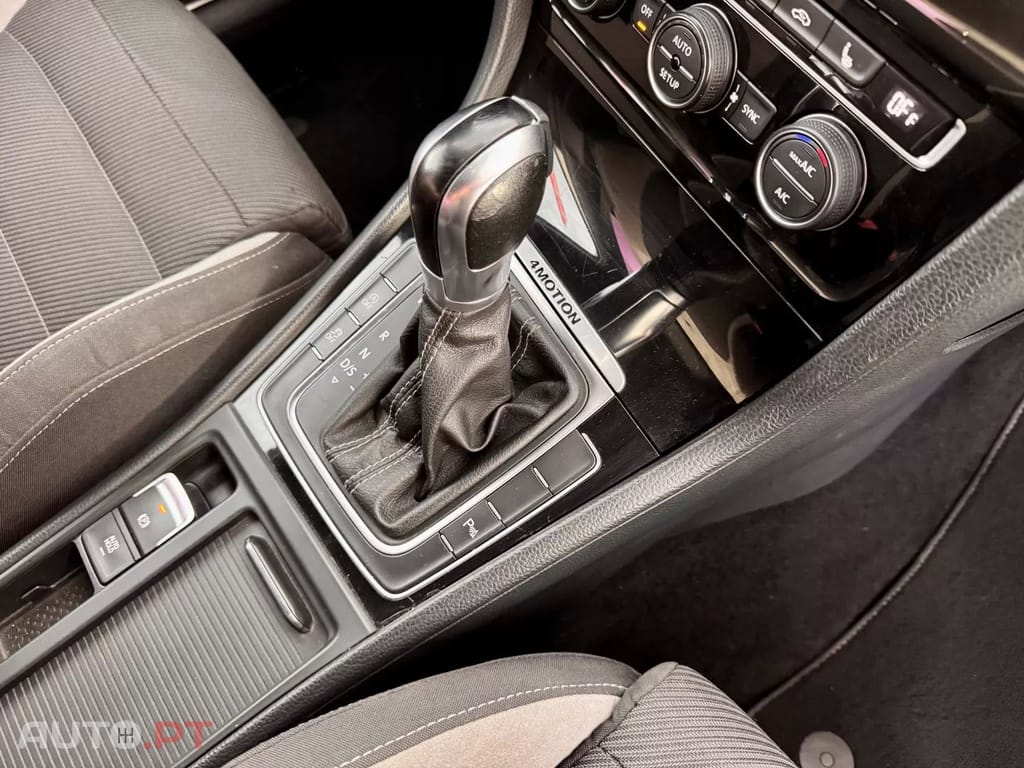 Volkswagen Golf R 2.0 TSI OPF 4Motion DSG