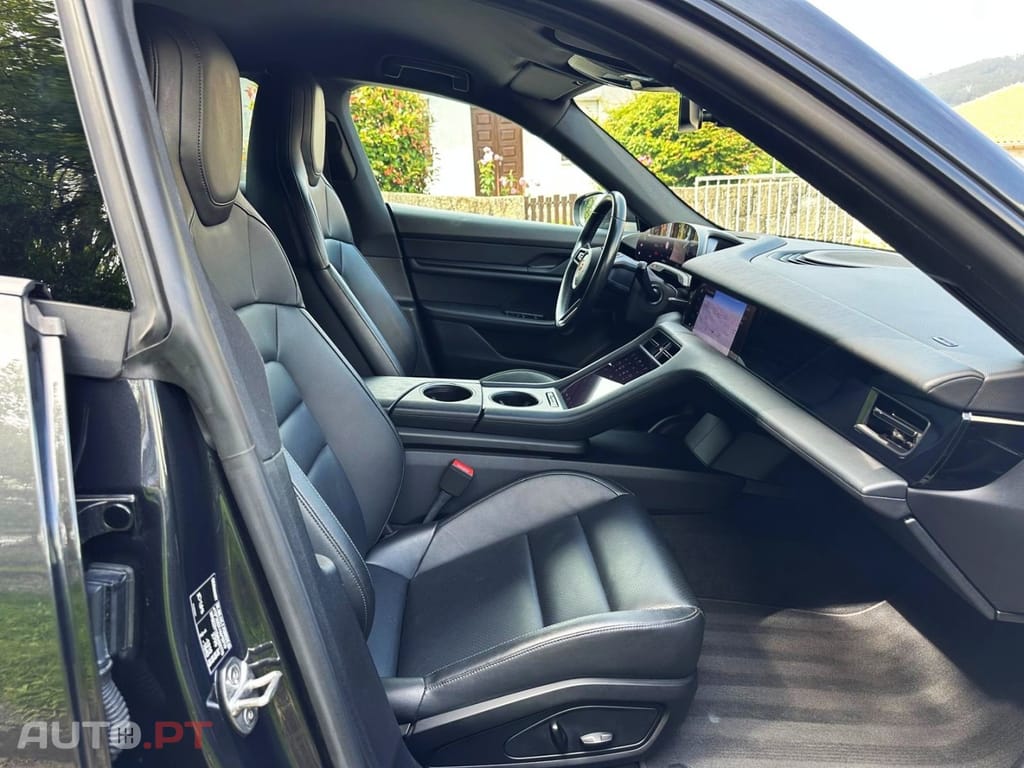Porsche Taycan bateria Performance Plus