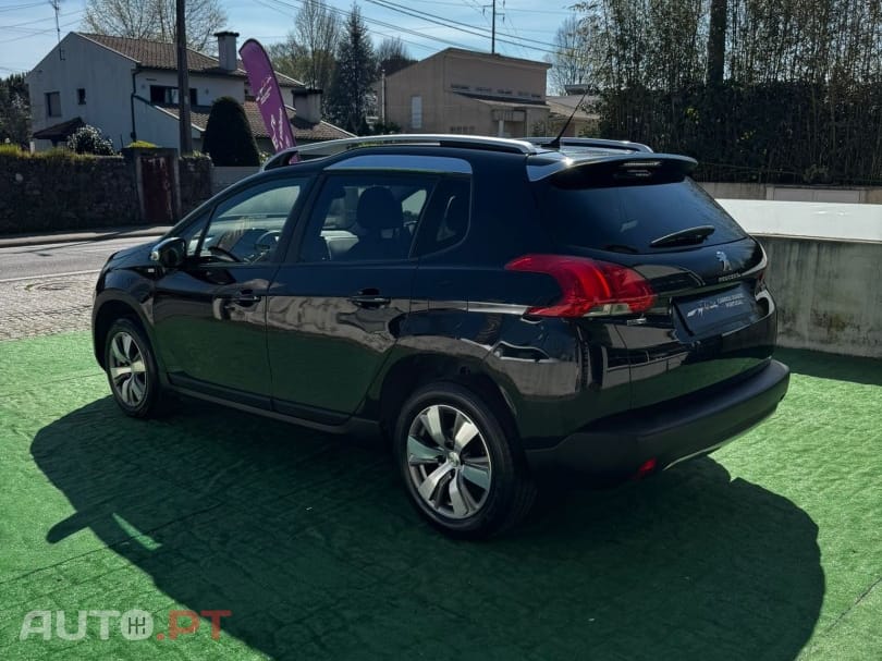 Peugeot 2008 1.2 PureTech Style