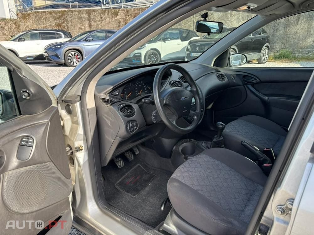 Ford Focus 1.4 Ambiente
