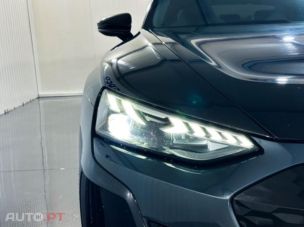 Audi E-Tron GT quattro