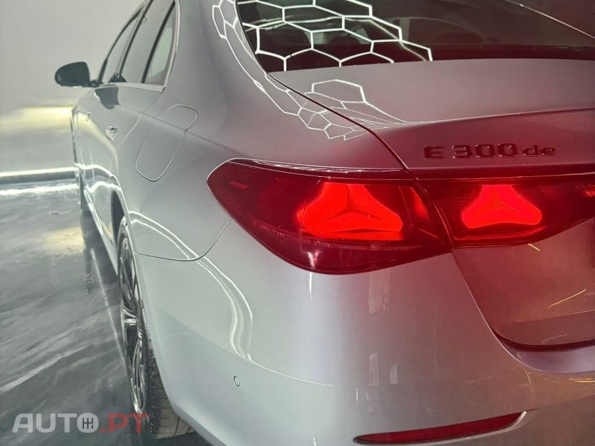 Mercedes-Benz E 300 de