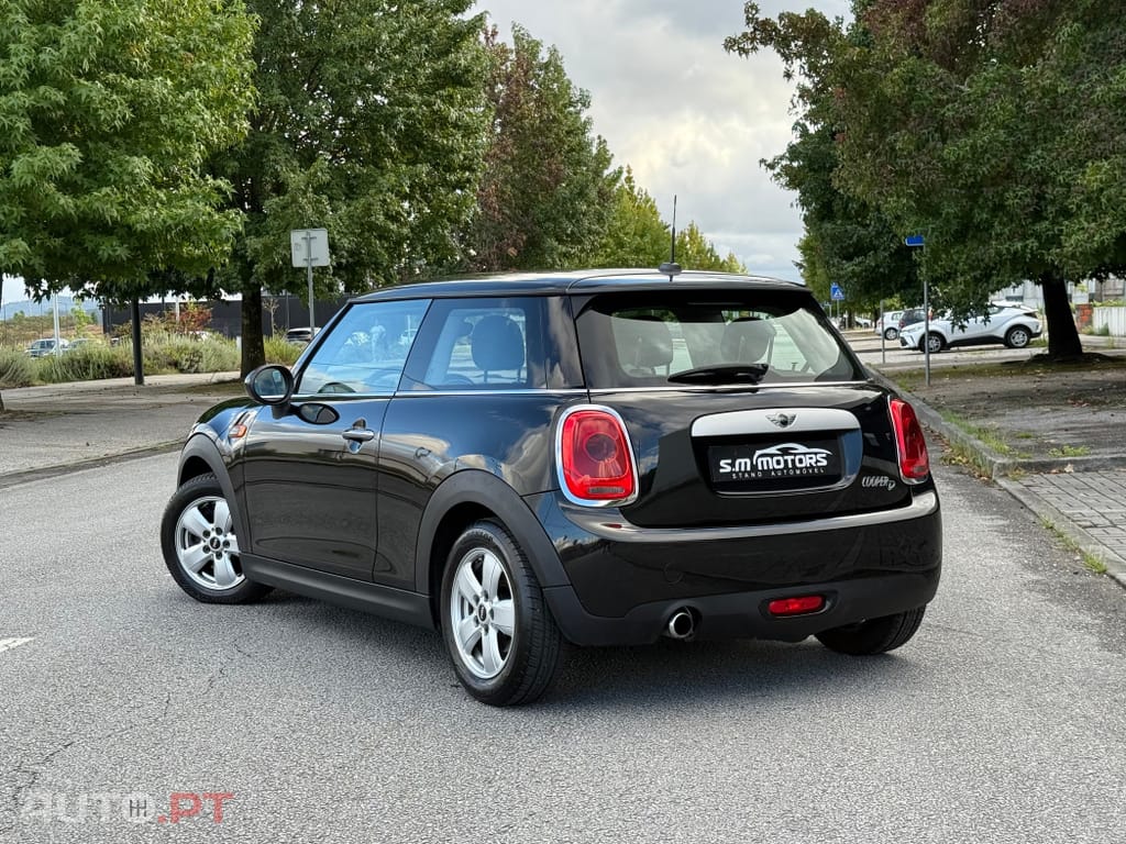 MINI Cooper Cooper D