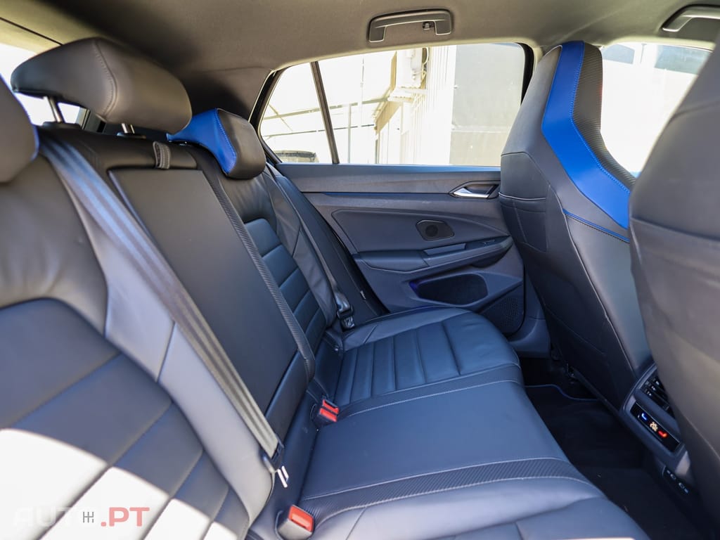 Volkswagen Golf 2.0 TSI R DSG