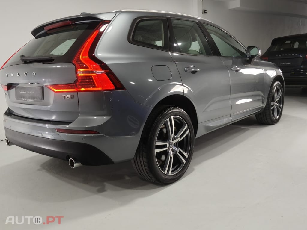 Volvo XC60 2.0 T8 PHEV Momentum Plus AWD