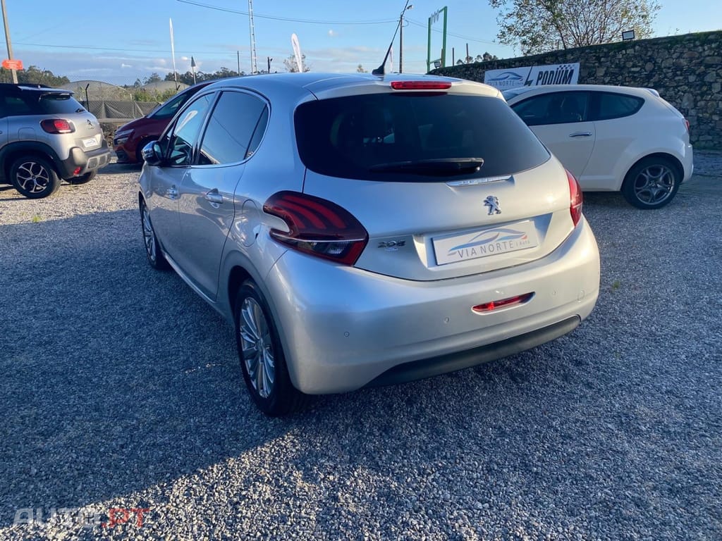 Peugeot 208 1.2 PureTech Allure