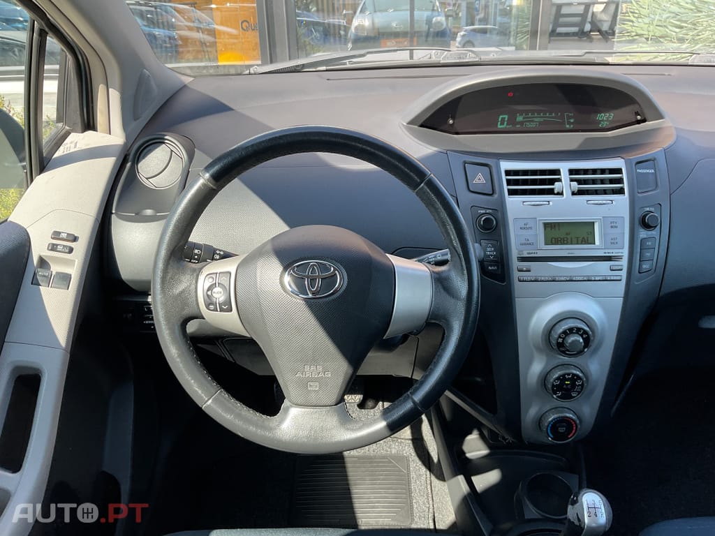 Toyota Yaris 1.0 VVT-i ACtive+AC