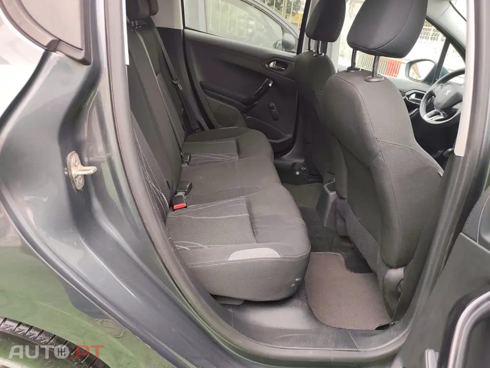 Peugeot 208 1.2 PureTech Active