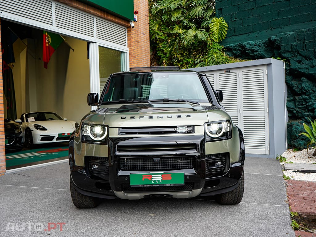 Land Rover Defender 90 D300 X-Dynamic HSE