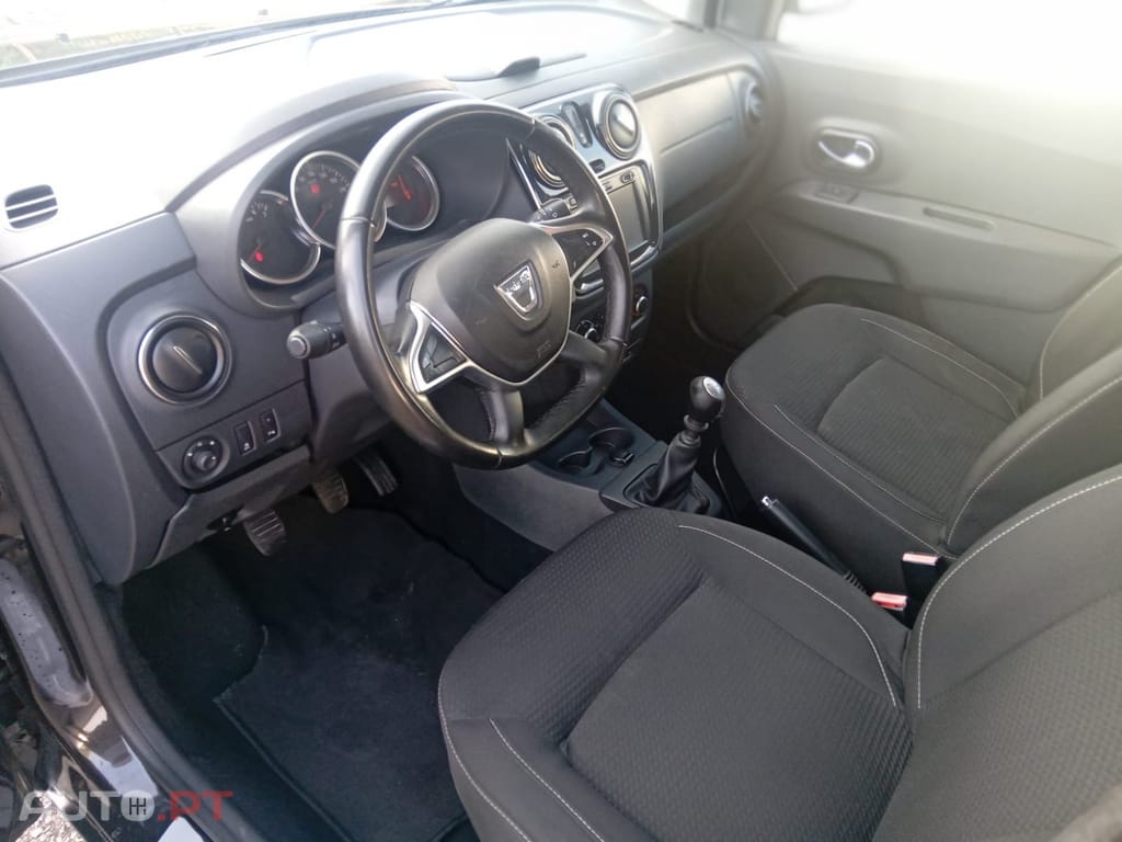 Dacia Lodgy 1.5 Blue dCi SL Go 7L