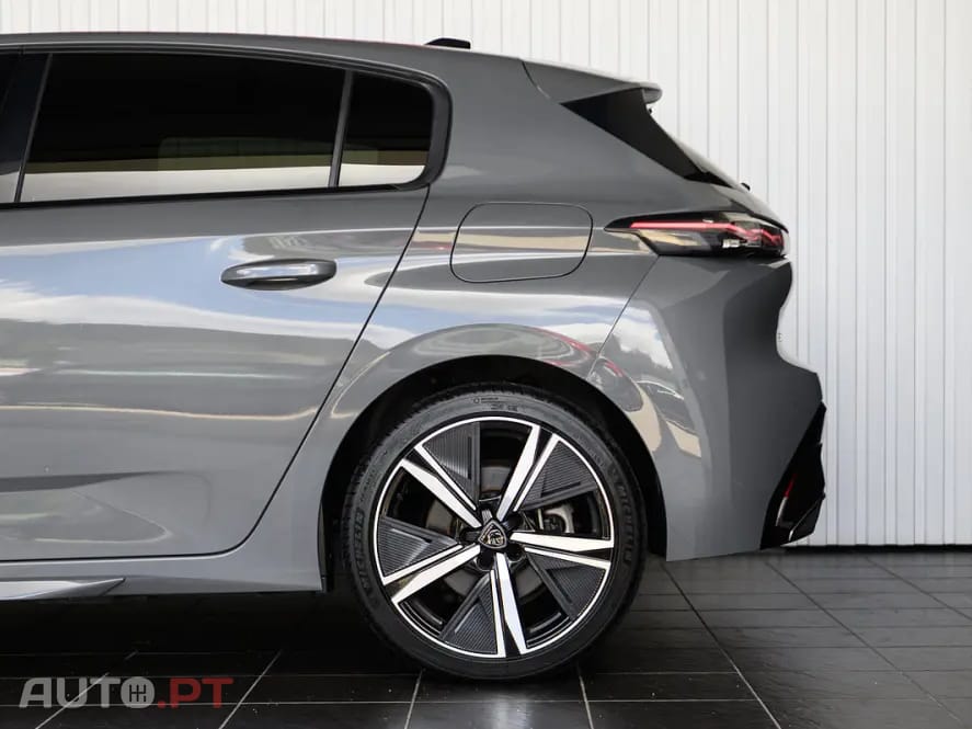 Peugeot 308 1.6 Hybrid GT e-EAT8