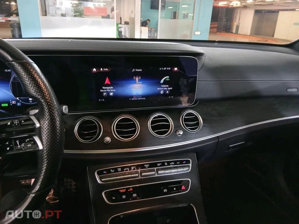 Mercedes-Benz E 300 de AMG Line