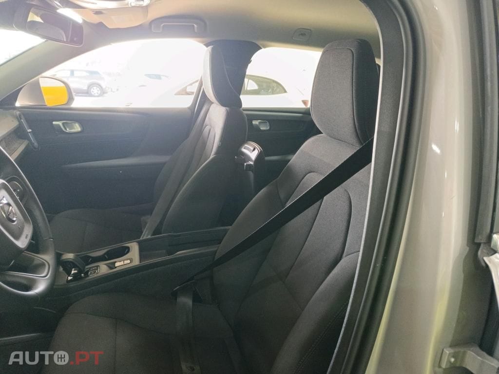 Volvo XC40 1.5 T4 PHEV Essential