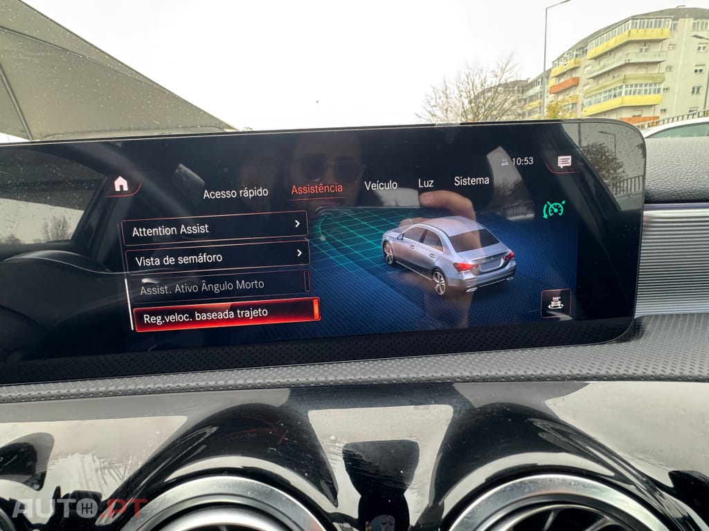 Mercedes-Benz A 250 e AMG Line