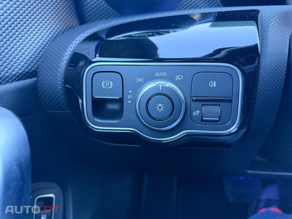 Mercedes-Benz CLA 250 e 8G-DCT Progressive Line Advanced