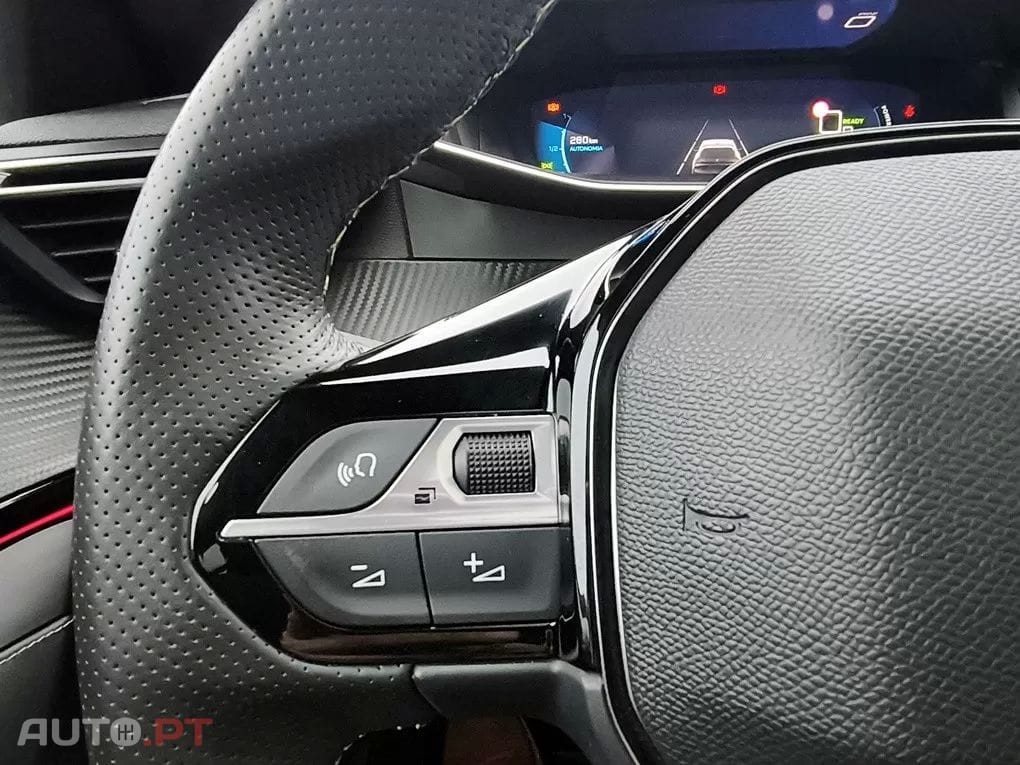 Peugeot E-208 50 kWh GT Pack