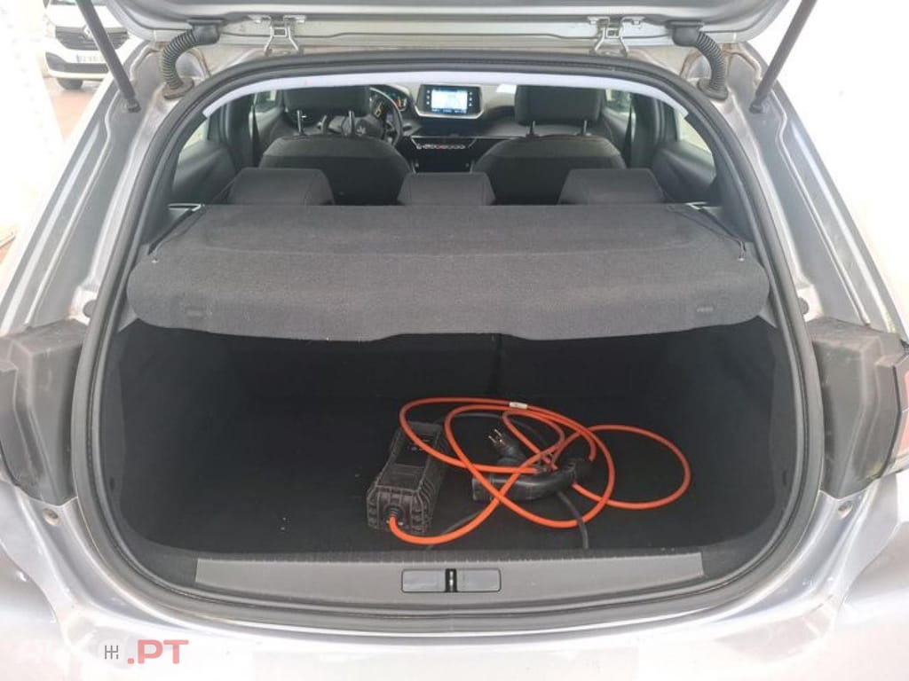 Peugeot E-208 50 kWh Active