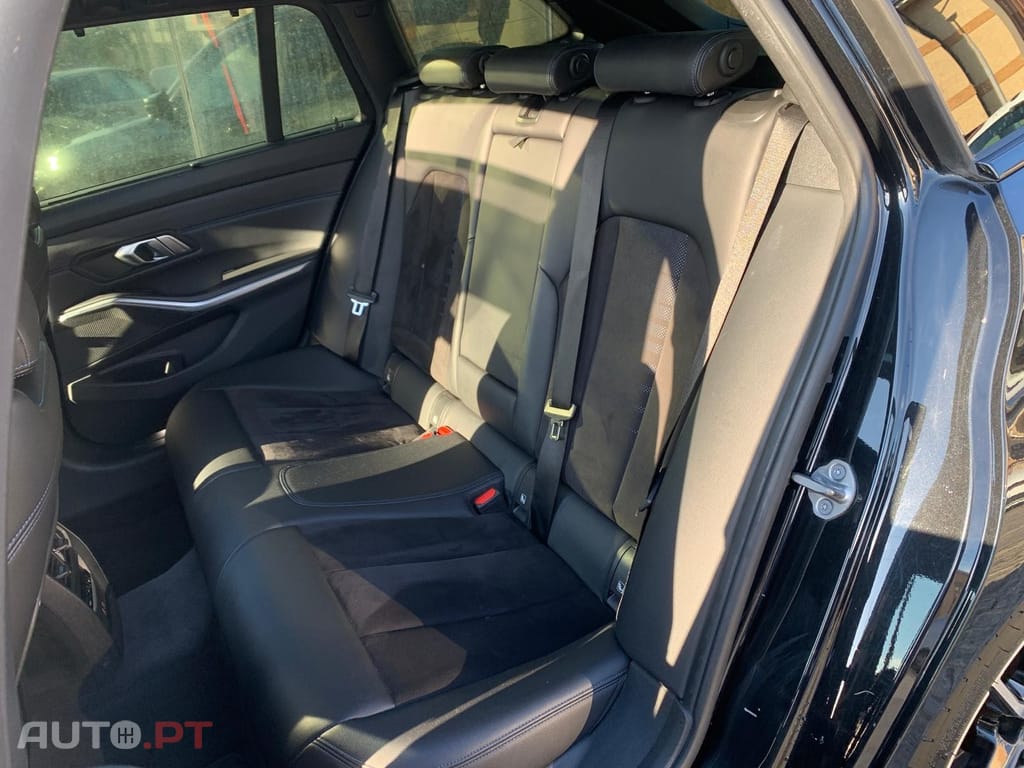 BMW 318 d Touring Pack M Auto