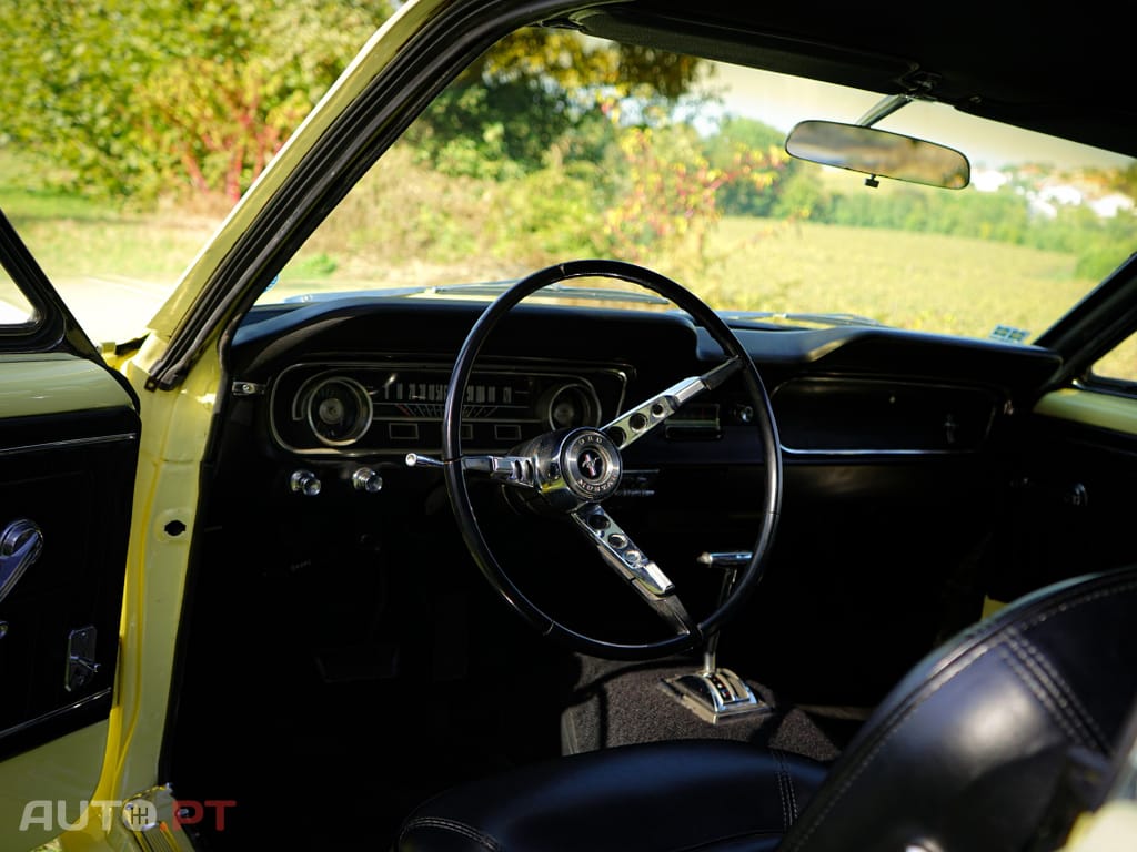 Ford Mustang 289 V8