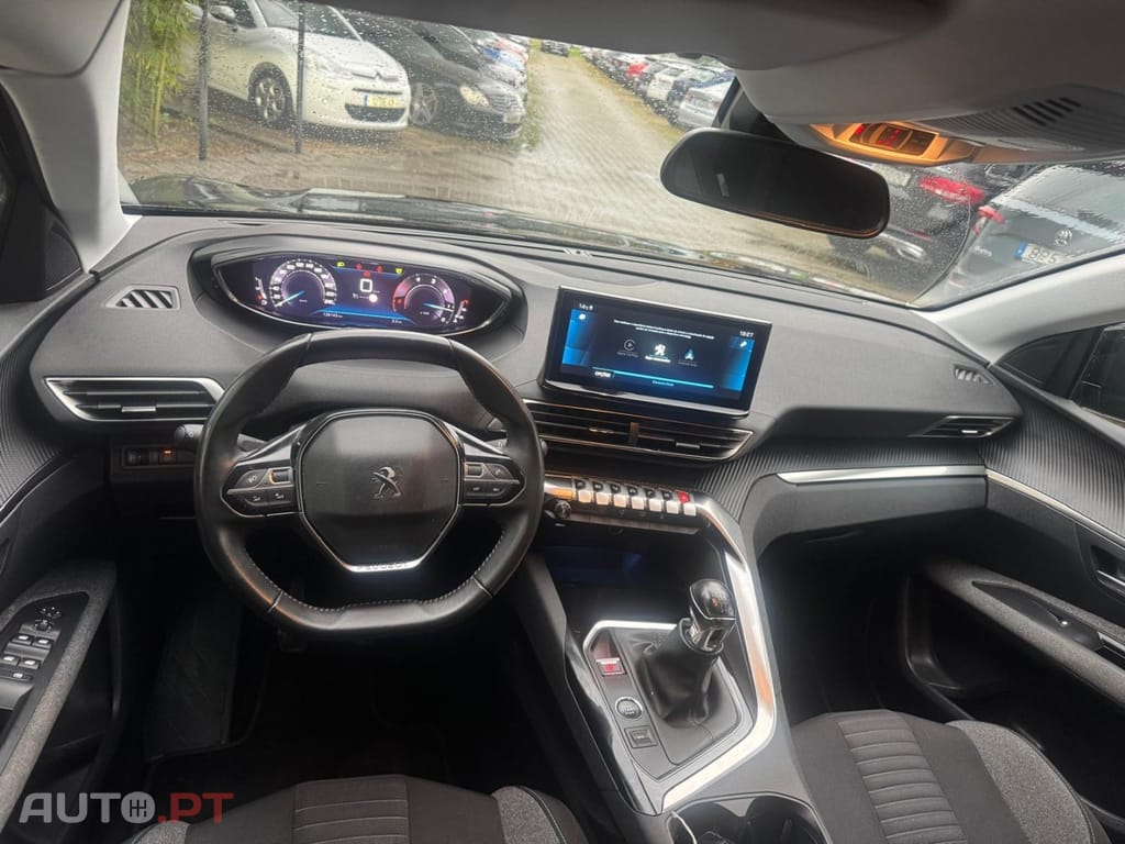 Peugeot 3008 1.5 BlueHDi Style