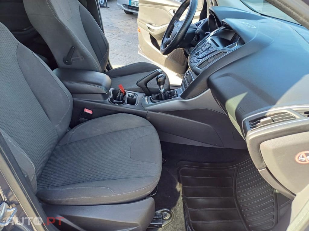 Ford Focus SW 1.6 TDCi Titanium