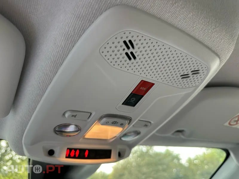 Peugeot E-208 51 kWh Allure