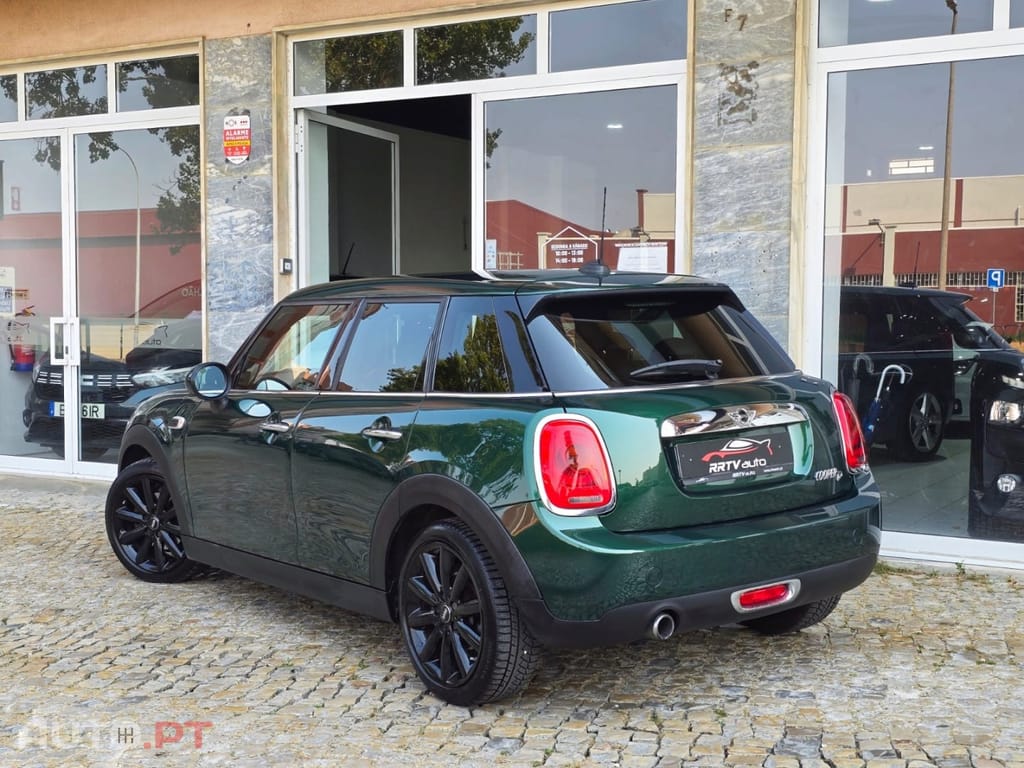 MINI Cooper Cooper D