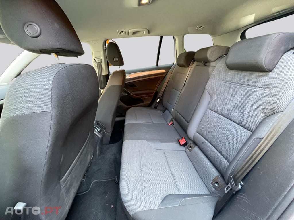 Volkswagen Golf Variant 1.0 TSI CONFORTLINE