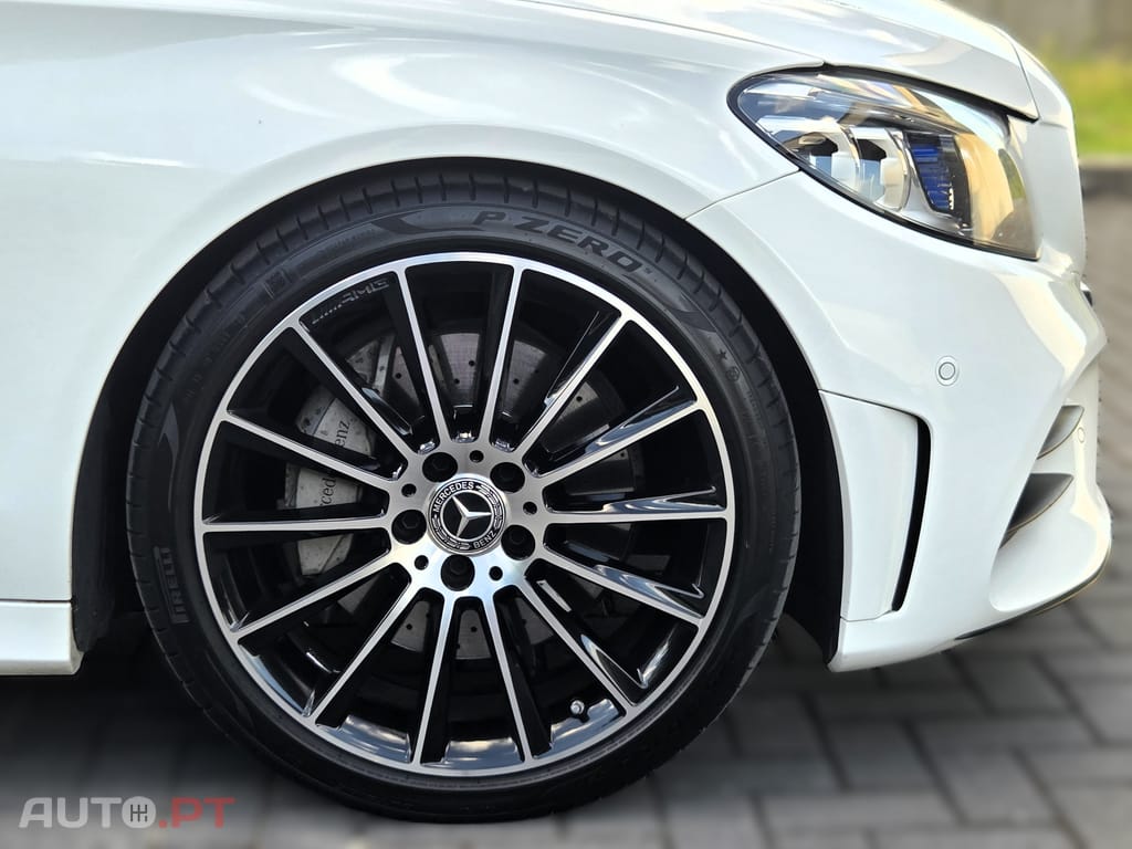 Mercedes-Benz C 300 de AMG-Line (Pack Night) - Burmester Audio, Multibeam, Airmatic, 19"