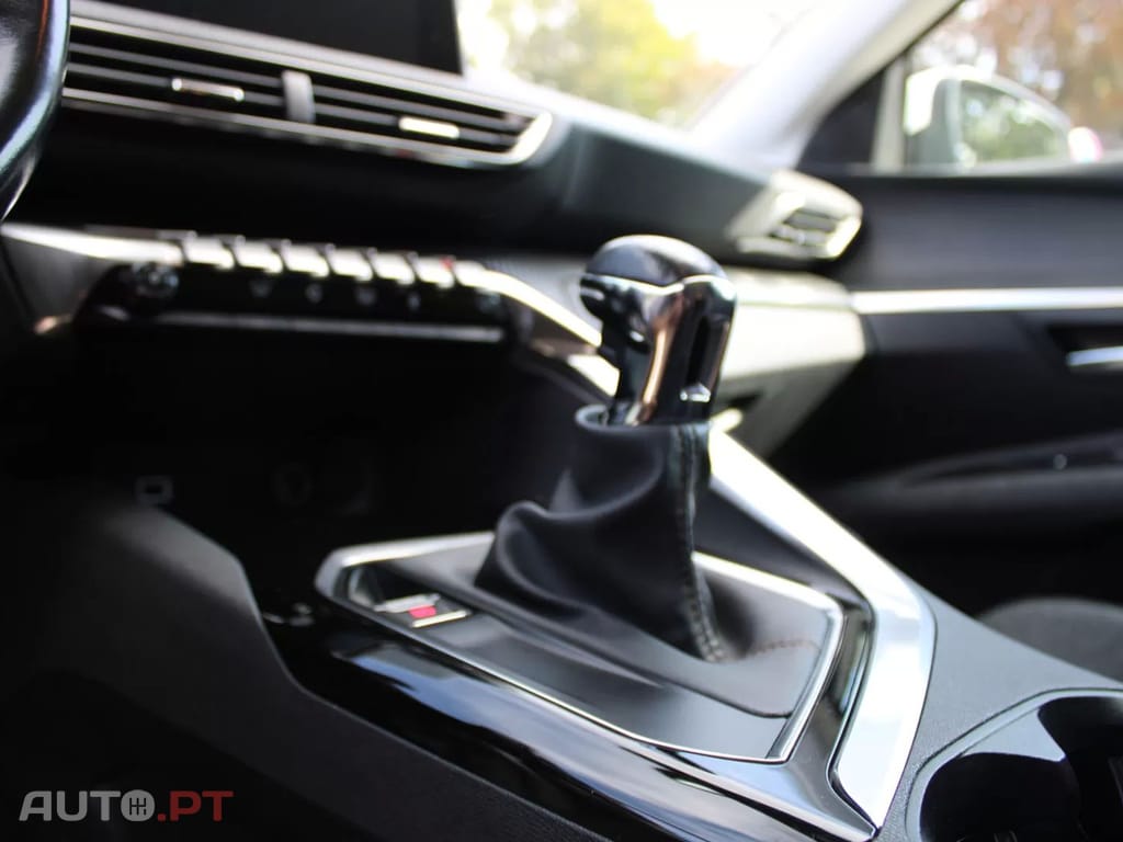 Peugeot 3008 1.6 BlueHDi Active