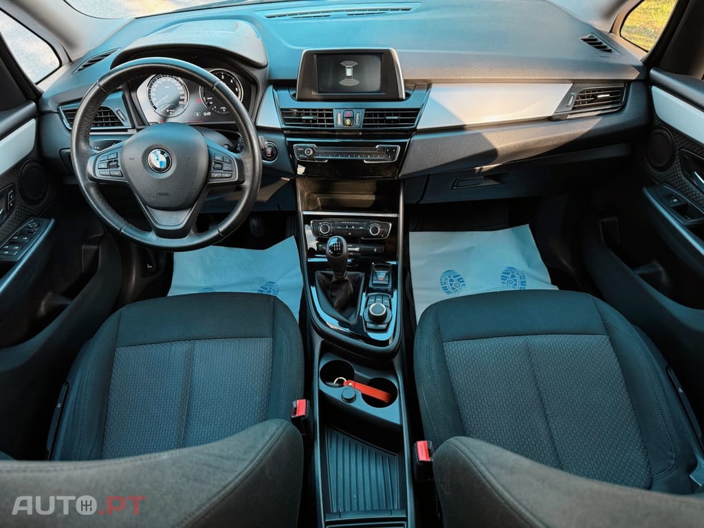 BMW 216 d 7L Advantage