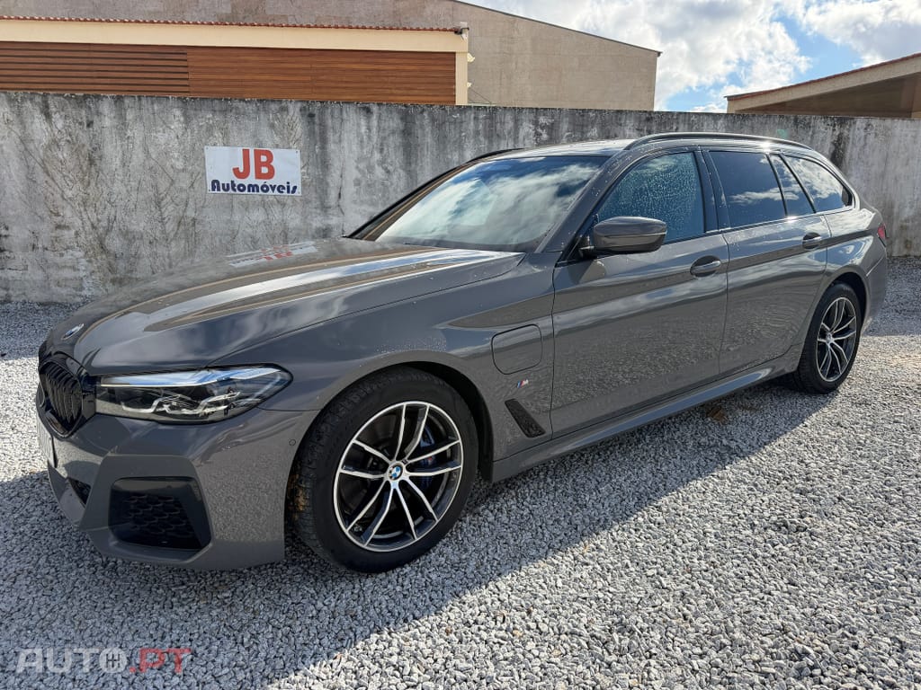 BMW 530 e Pack Desportivo M