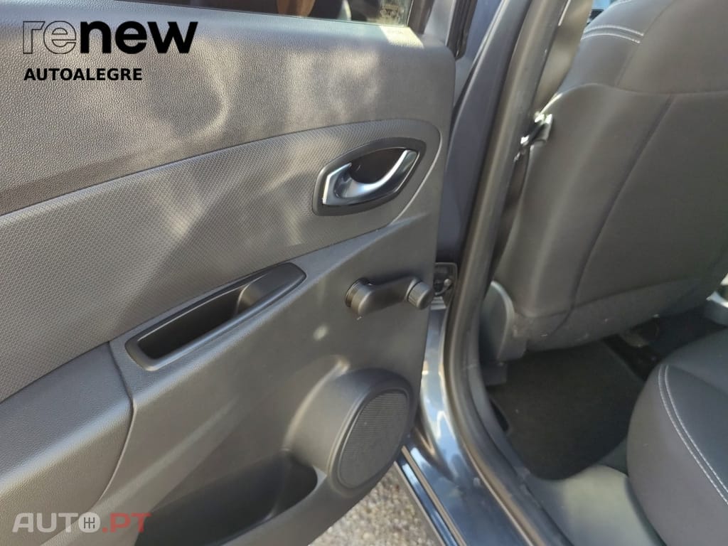 Renault Clio Sport Tourer Limited Tce