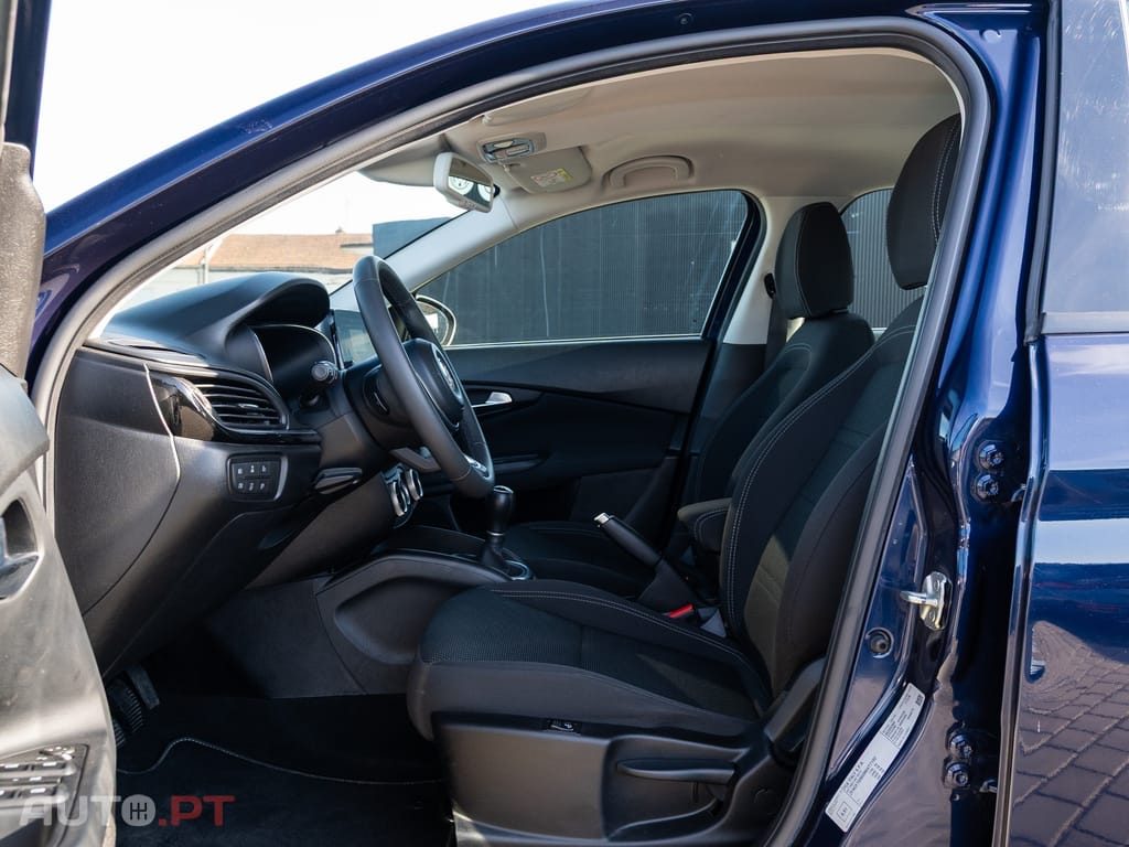 Fiat Tipo 1.3 MultiJet Life — fotografia 10