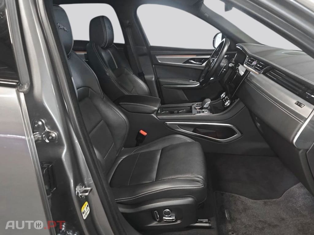 Jaguar F-Pace I.V.A DEDUTIVEL P400e AWD R-Dynamic S