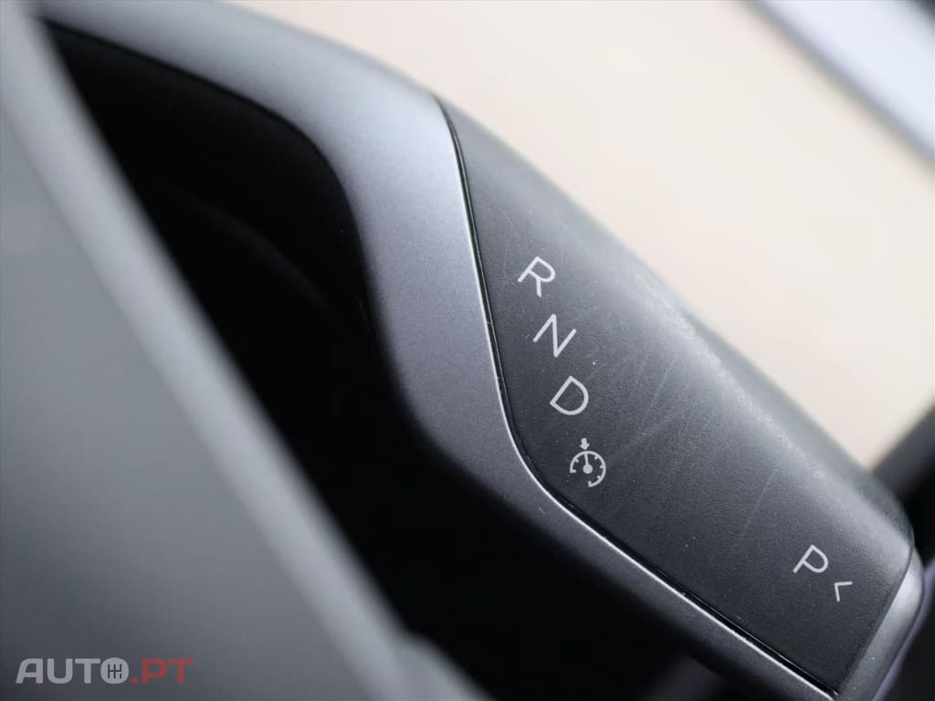 Tesla Model 3 I.V.A DEDUTIVEL Standard RWD Plus  