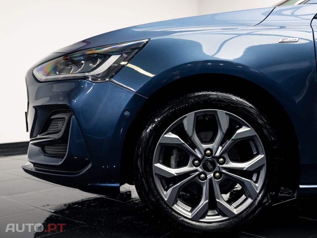 Ford Focus 1.0 EcoBoost MHEV ST-Line
