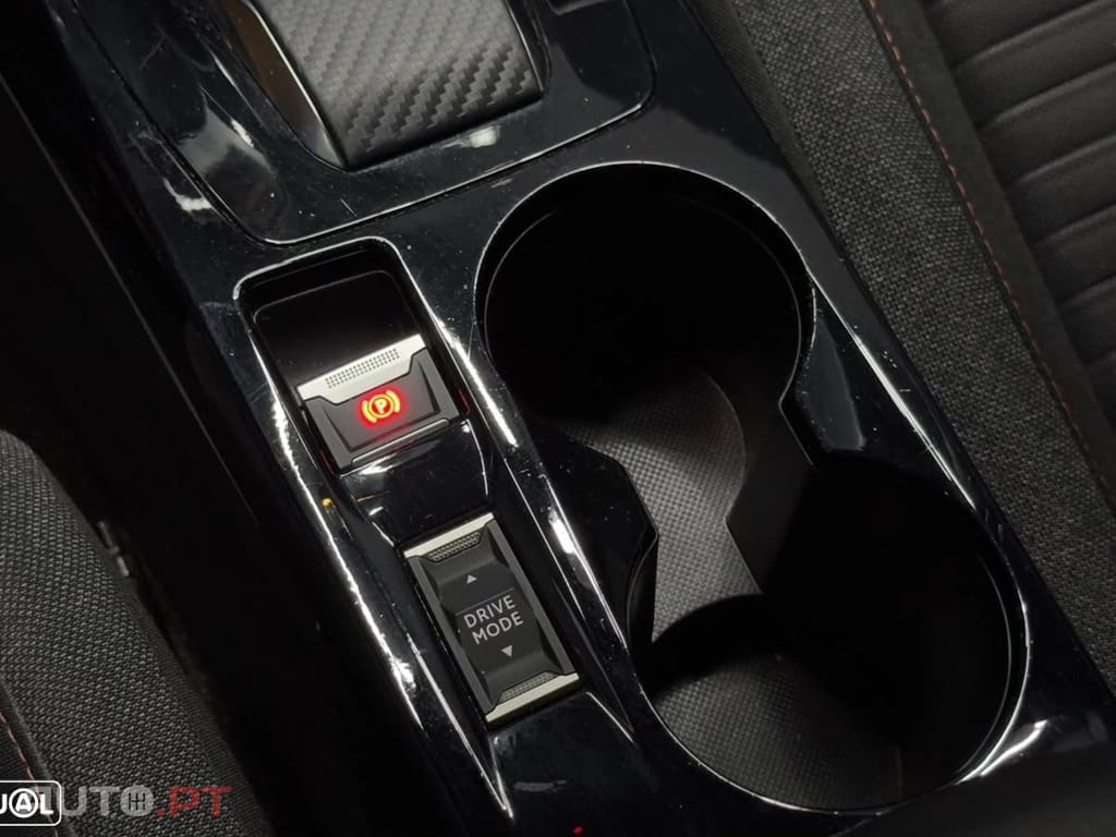 Peugeot E-2008 50 kWh Active