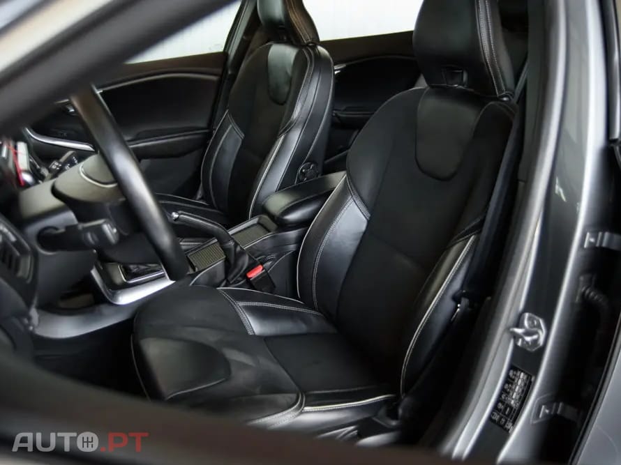Volvo V40 1.5 T3 Sport Edition R Geartronic