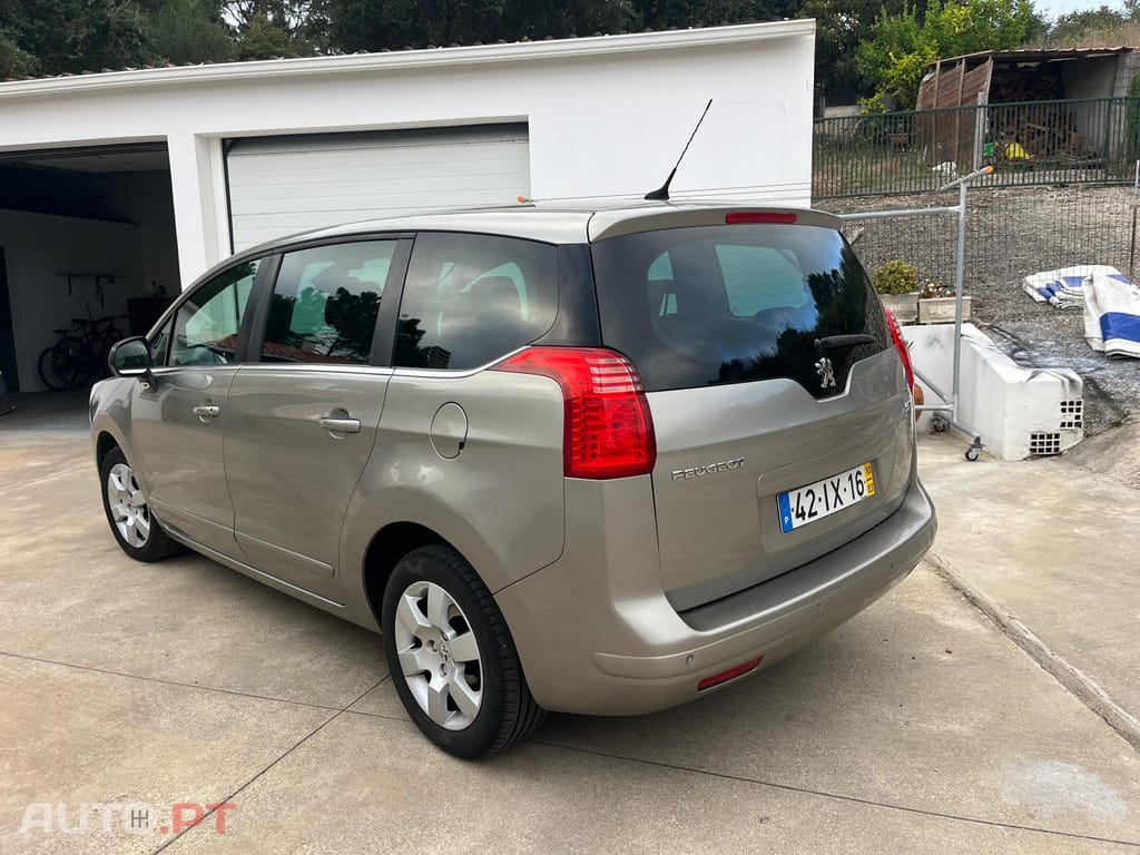 Peugeot 5008 1.6 HDI