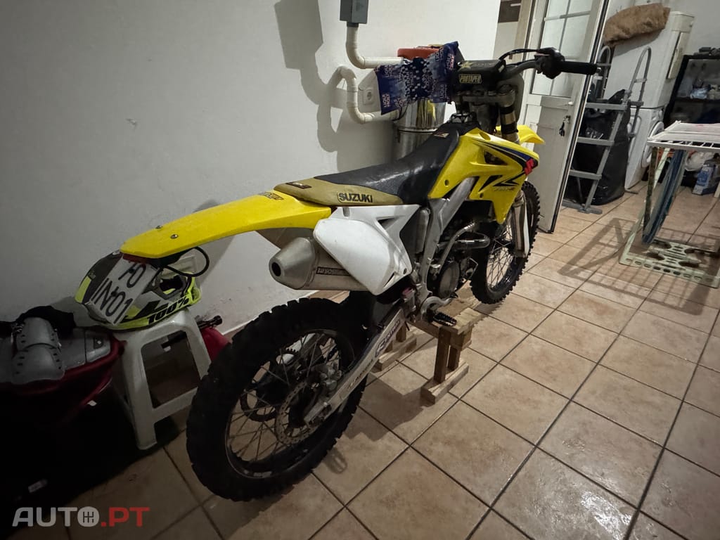 Suzuki RMZ 250