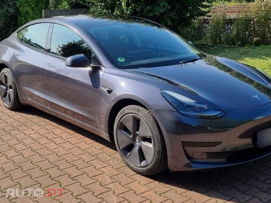 Tesla Model 3 Tração Traseira