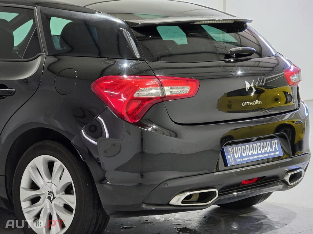 Citroen DS5 2.0 HDi Hybrid4 Sport Chic CMP6