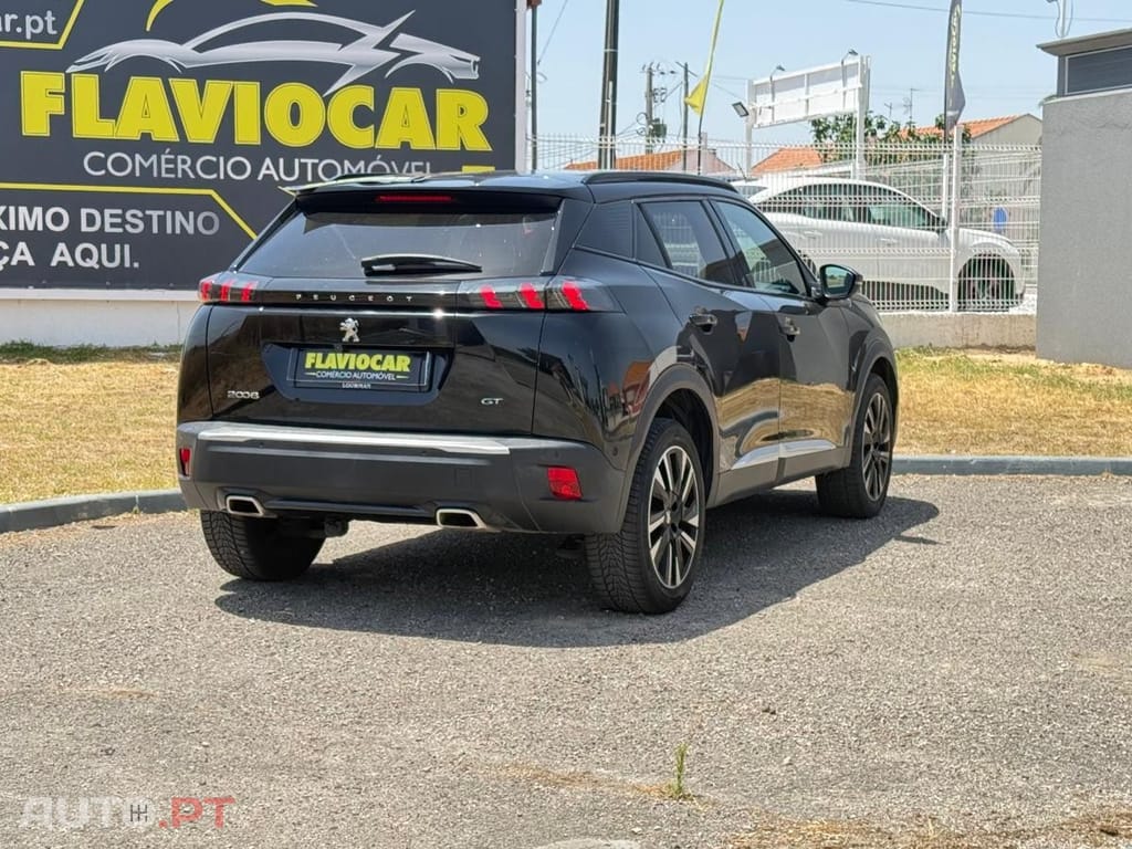 Peugeot 2008 1.2 PureTech GT EAT8