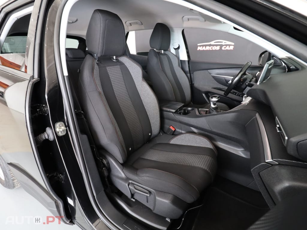 Peugeot 3008 1.6 BlueHDi Active