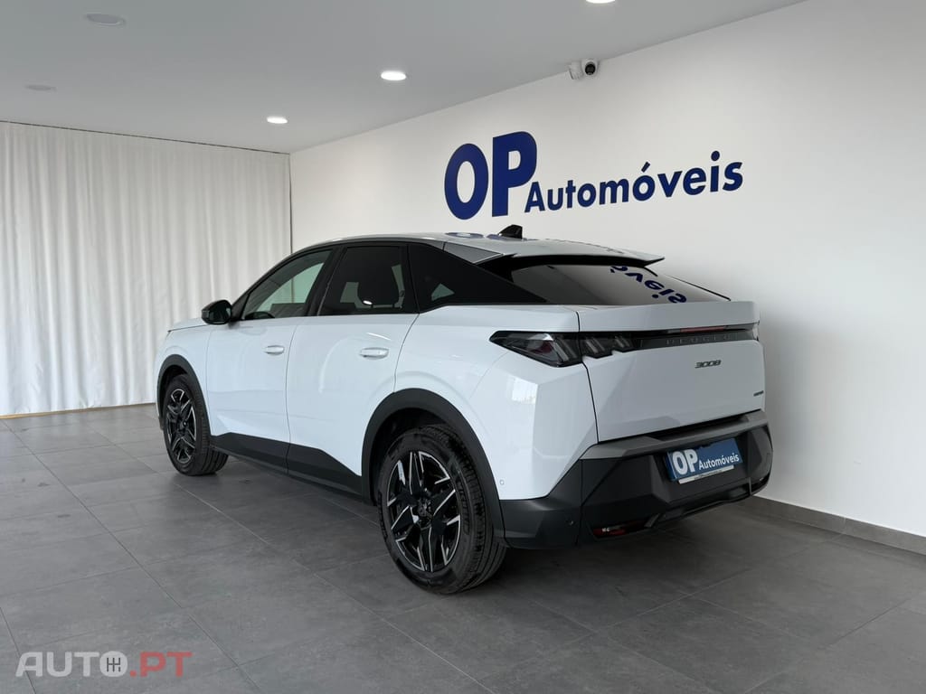 Peugeot 3008 1.2 Hybrid Allure e-DCS6