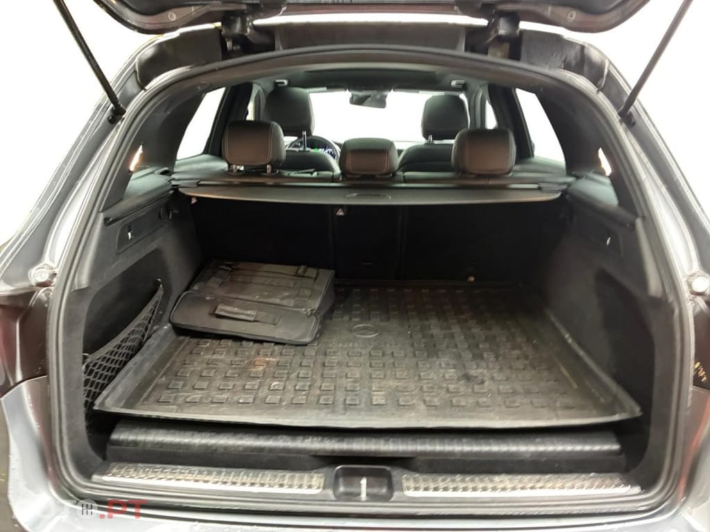 Mercedes-Benz GLC 300 de 9G-Tronic 4Matic AMG Line