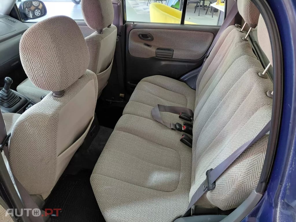 Suzuki Grand Vitara Metal Top 2.0 TDi